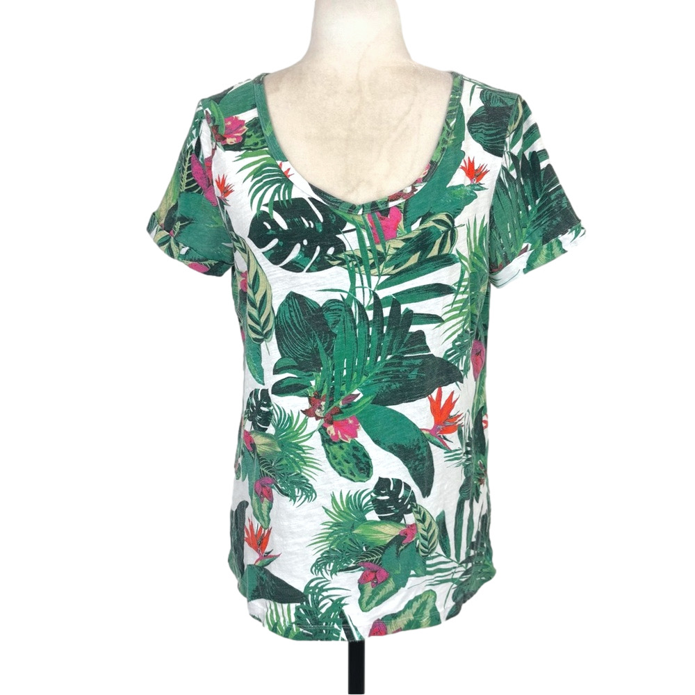 Lord & Taylor green tropical t-shirt